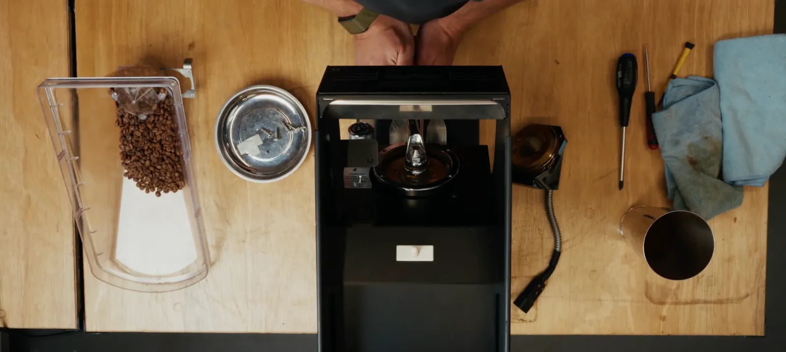 How to Deep Clean a Mythos 1 Grinder & Remove the Back Plate